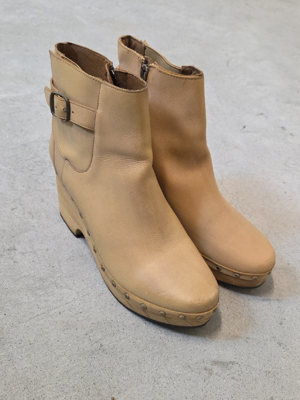 FreePeople Wedge Platform Tan Ankle Boots with Buckle Detail Size7.5
